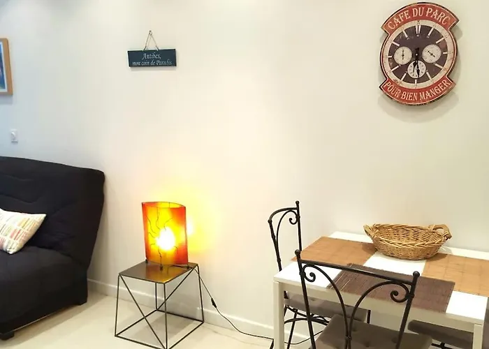 Ravissant Studio Au Coeur Du Vieil Antibes